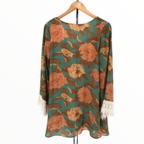 Show Me Your Mumu Portabella Crochet Trim Bell Sleeve Dress in Miss Magnolia - Picture 9 of 12